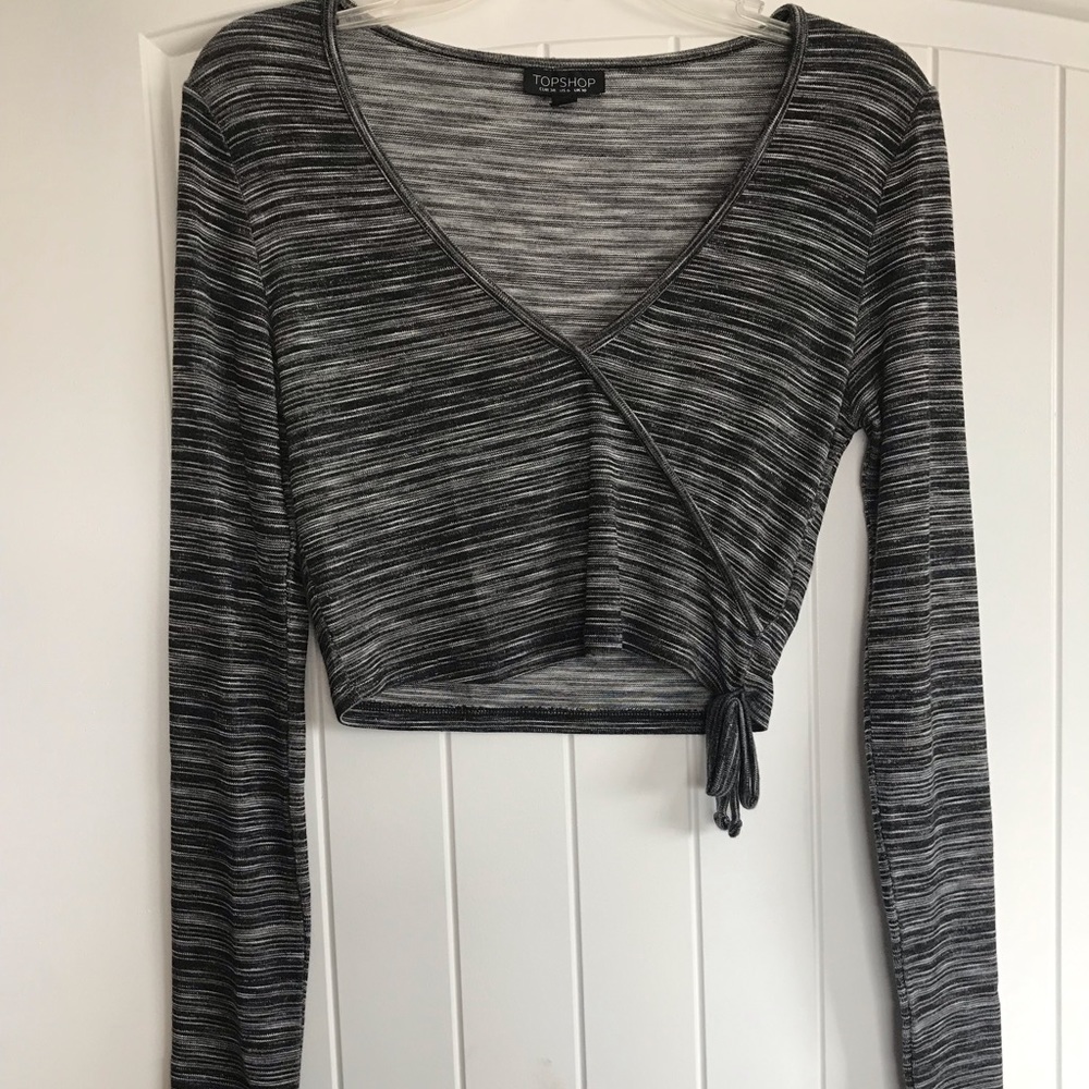 NWOT Topshop gray wrap front long sleeve crop top